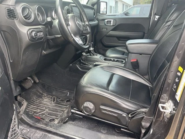 Used 2021 Gray Jeep Overland image 3