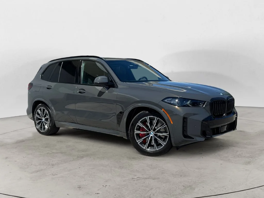 Used 2026 Gray BMW xDrive50e image 3
