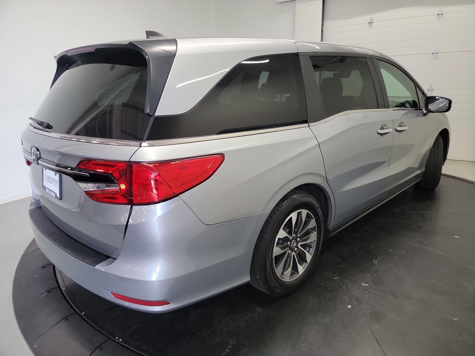 2024 Honda Odyssey EX-L - Photo 9