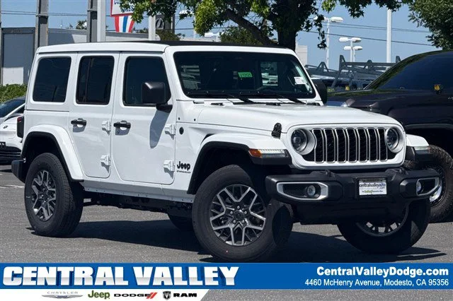 2026 Jeep Wrangler Sahara's photo