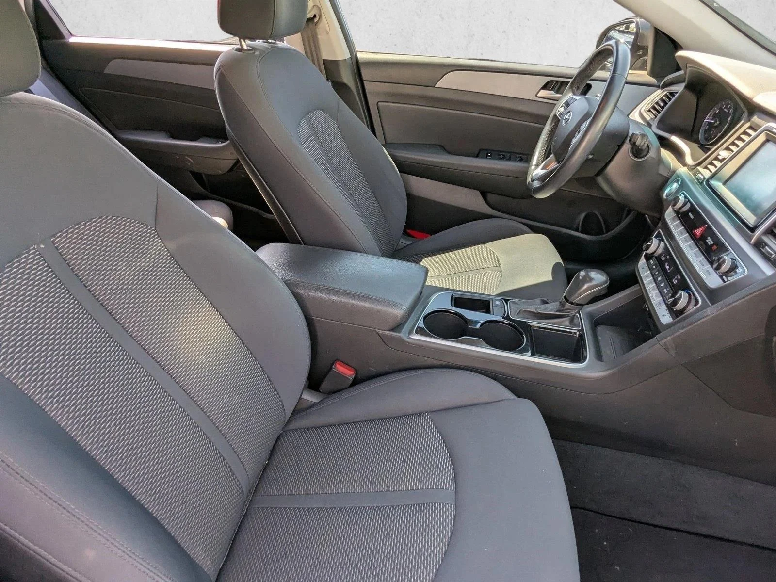Used 2019 Machine Gray Hyundai SEL image 19