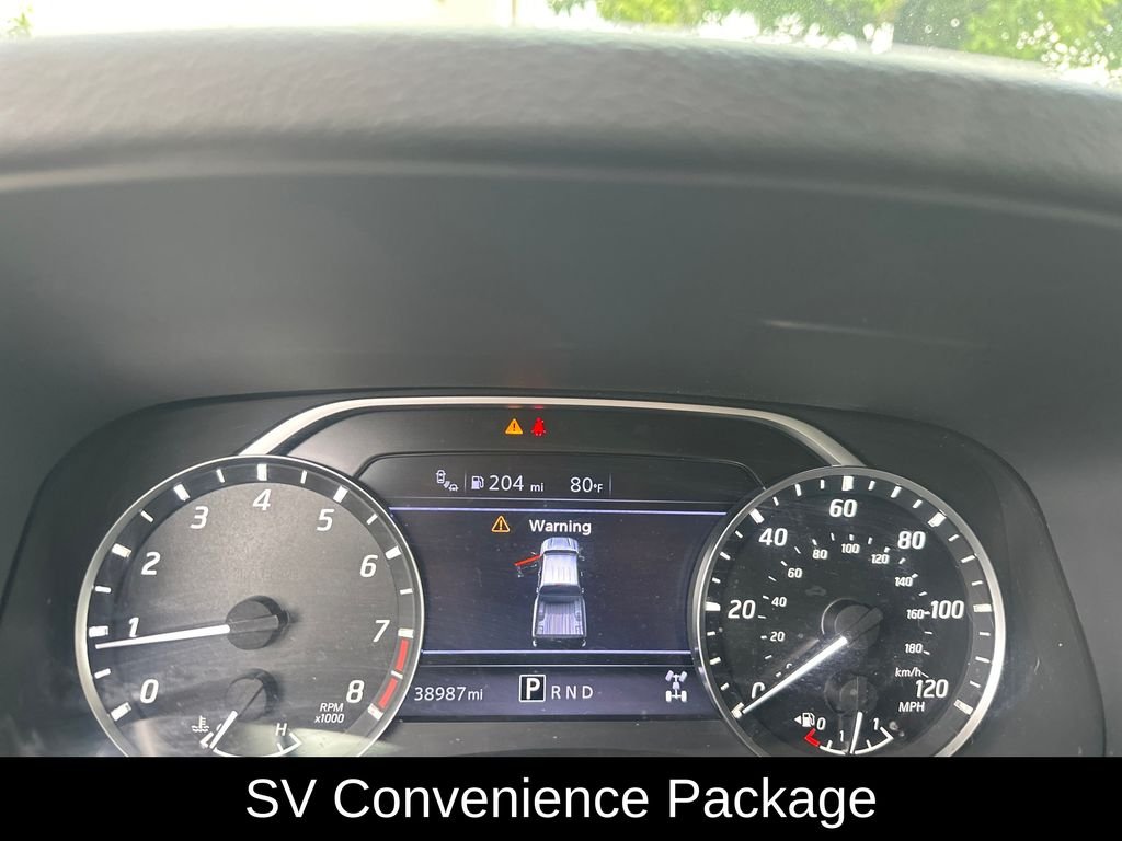 Used 2023 Green Nissan SV image 10