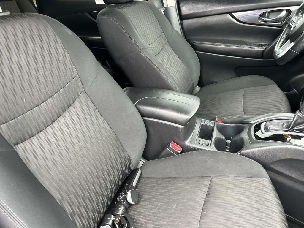 Used 2018 Magnetic Black Nissan SV image 24