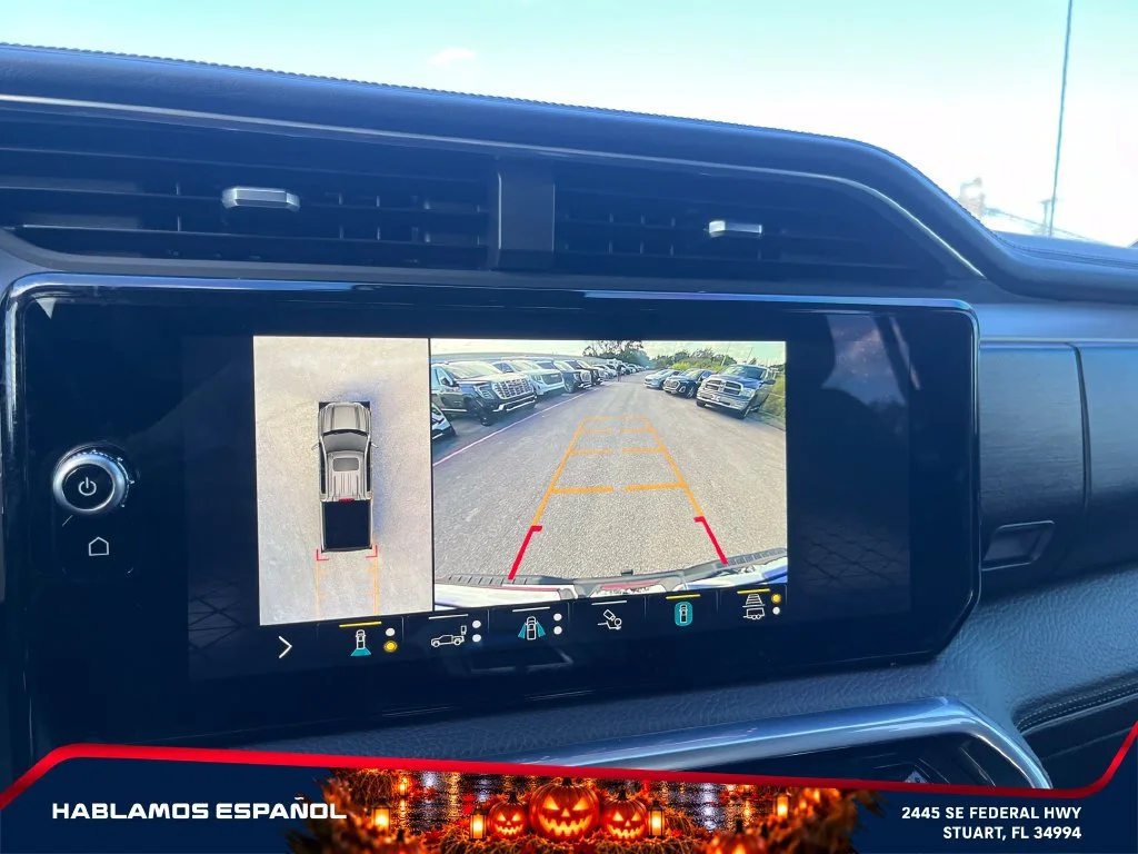 New 2026 Summit White GMC Elevation image 32