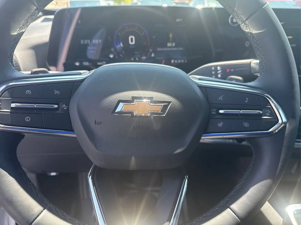Used 2026 Summit White Chevrolet LT image 14