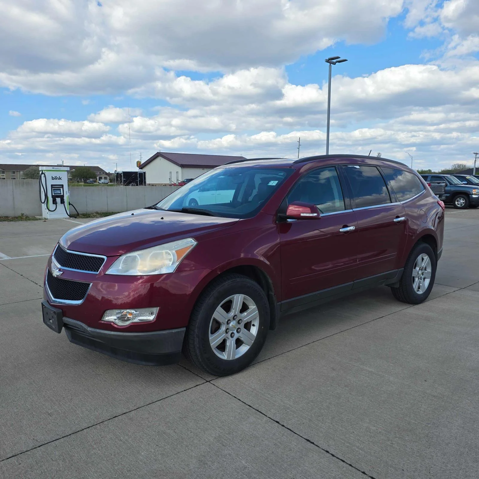 2011 Chevrolet Traverse 2LT AWD's photo