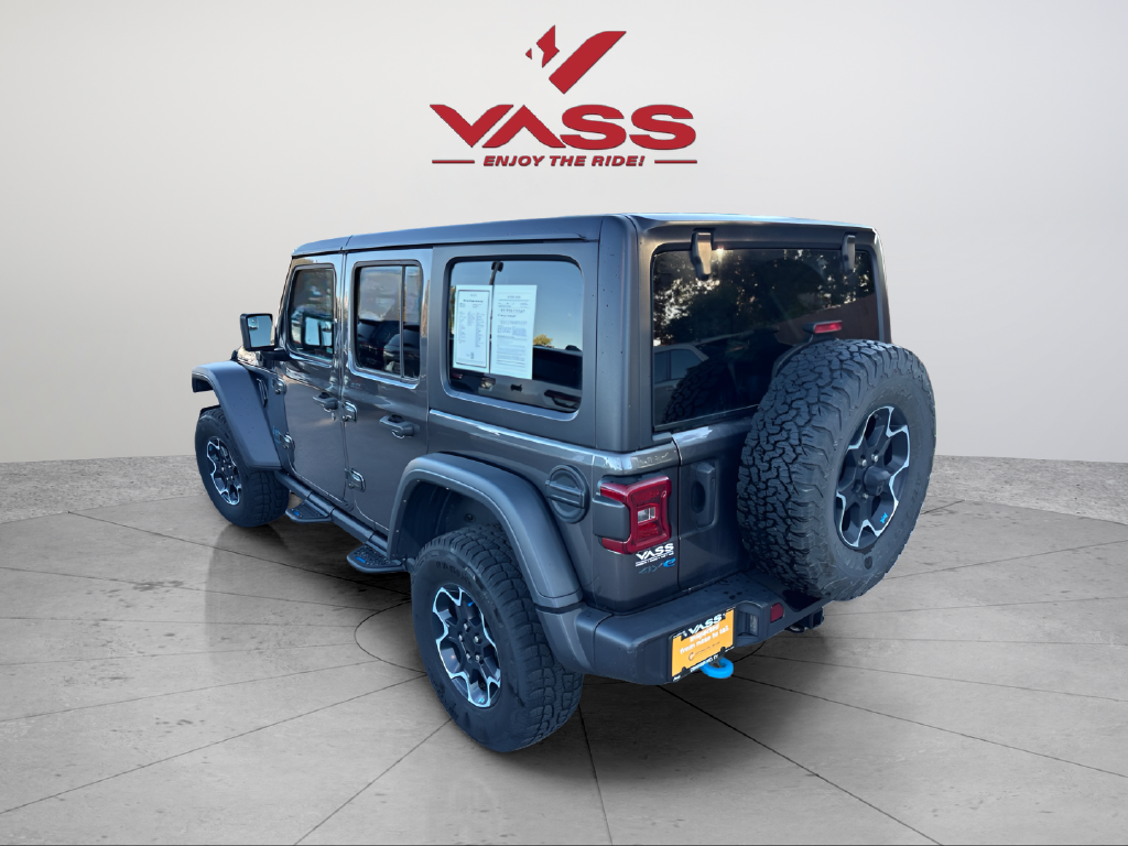 Used 2023 Gray Jeep Rubicon 4xe image 3