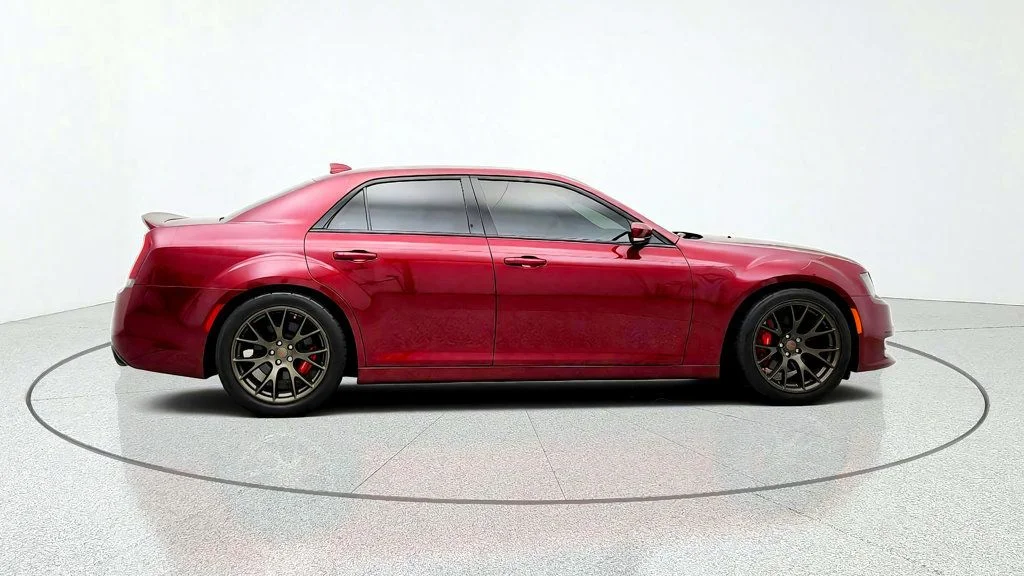 Used 2023 Velvet Red Pearlcoat Chrysler 300C RWD image 4