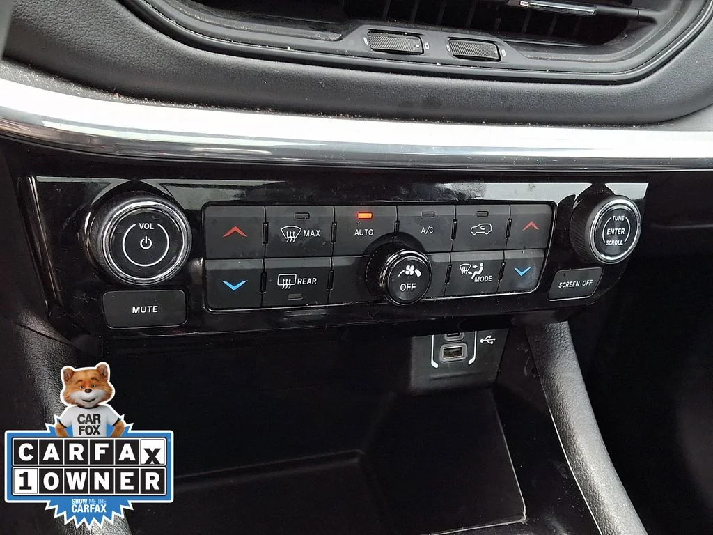 Certified Used 2023 Silver Jeep High Altitude image 15