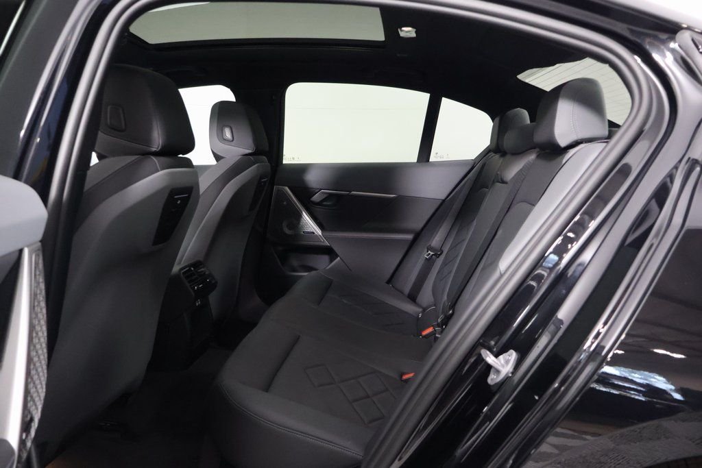 2027 BMW 5 Series 550e - Photo 6