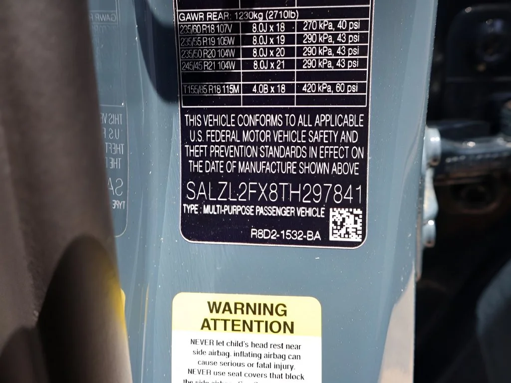Certified Used 2026 Tribeca Blue Metallic Land Rover Dynamic image 40