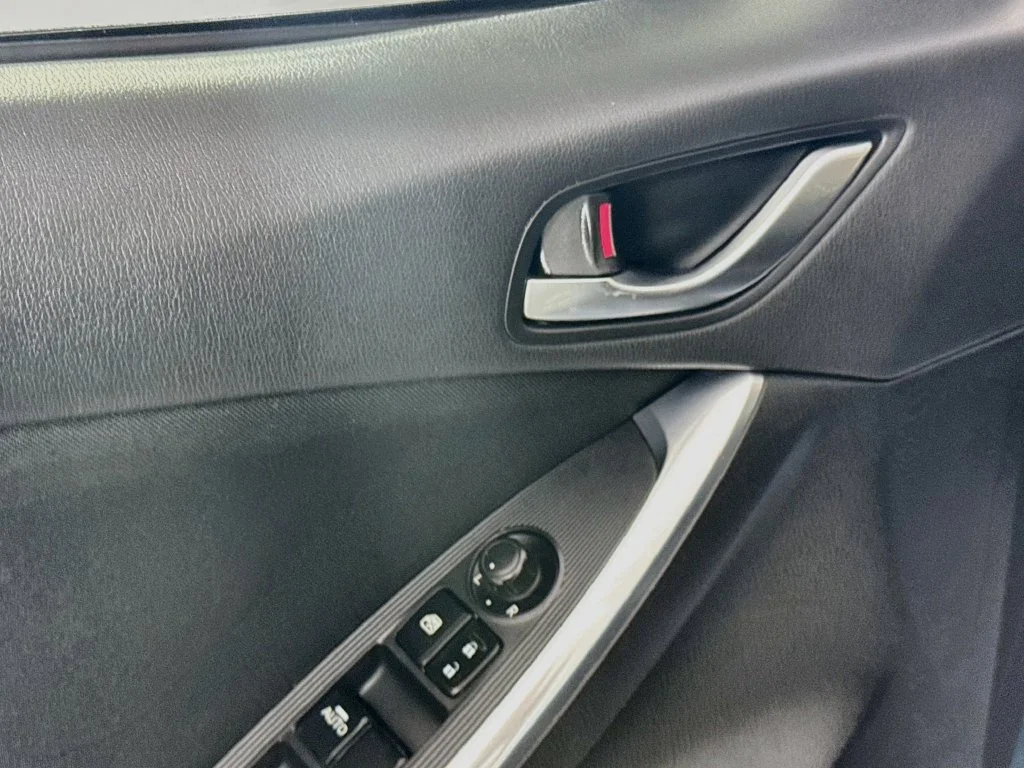 Used 2015 Blue Reflex Mica Mazda Sport image 19
