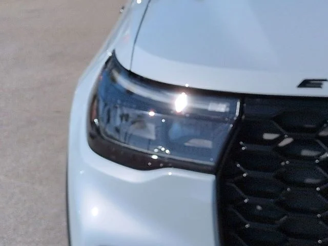New 2026 Space White Metallic Ford ST-Line image 10