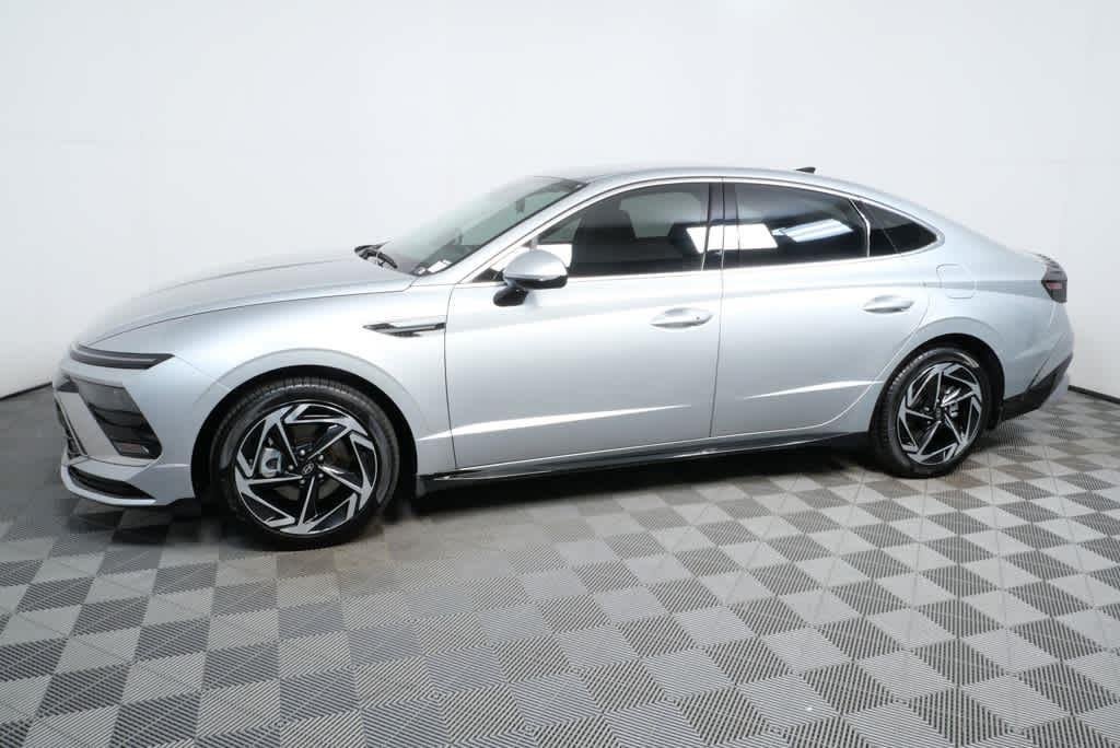 New 2026 Aero Silver Hyundai SEL Sport image 6