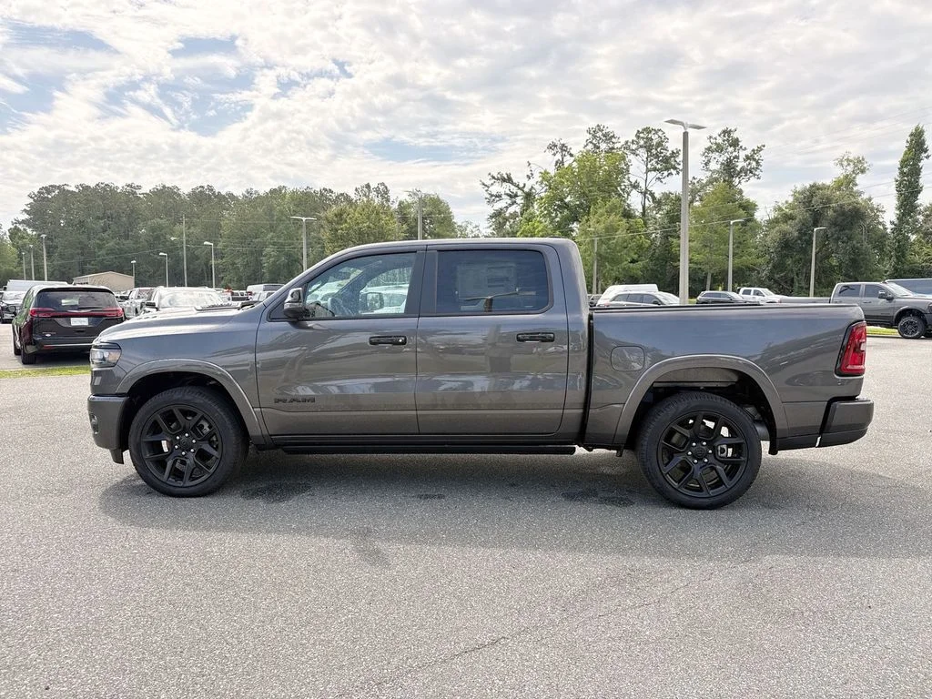 2026 RAM 1500 Laramie - Photo 8