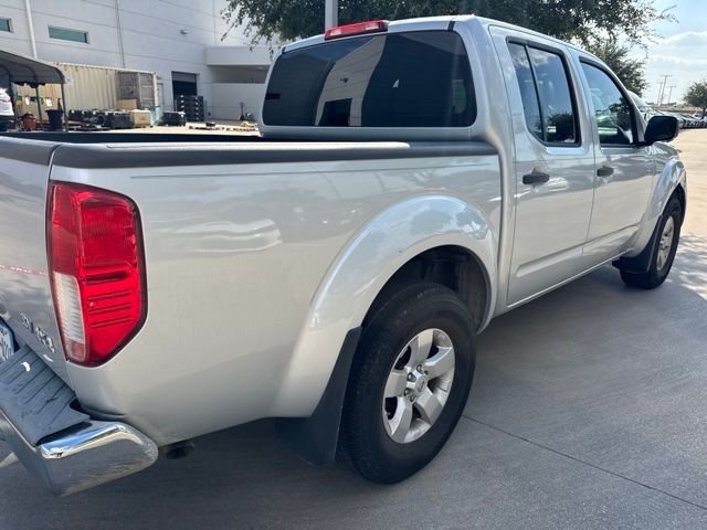 Used 2012  Nissan SV image 3