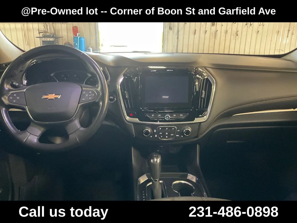 Used 2019 White Chevrolet 3LT image 18