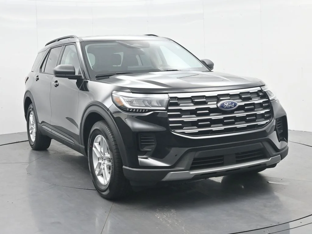 New 2026 Agate Black Metallic Ford Active image 4