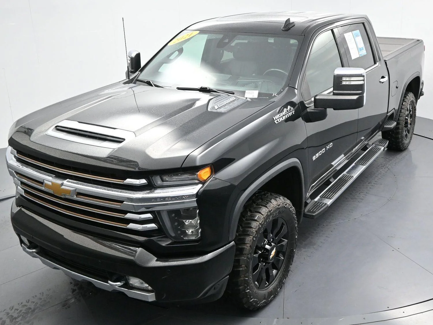 Used 2021 Black Chevrolet High Country image 37
