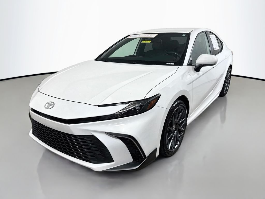 Used 2025 Ice Cap Toyota SE image 3