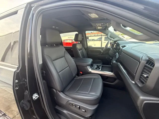 Used 2025 Black Chevrolet LTZ image 26