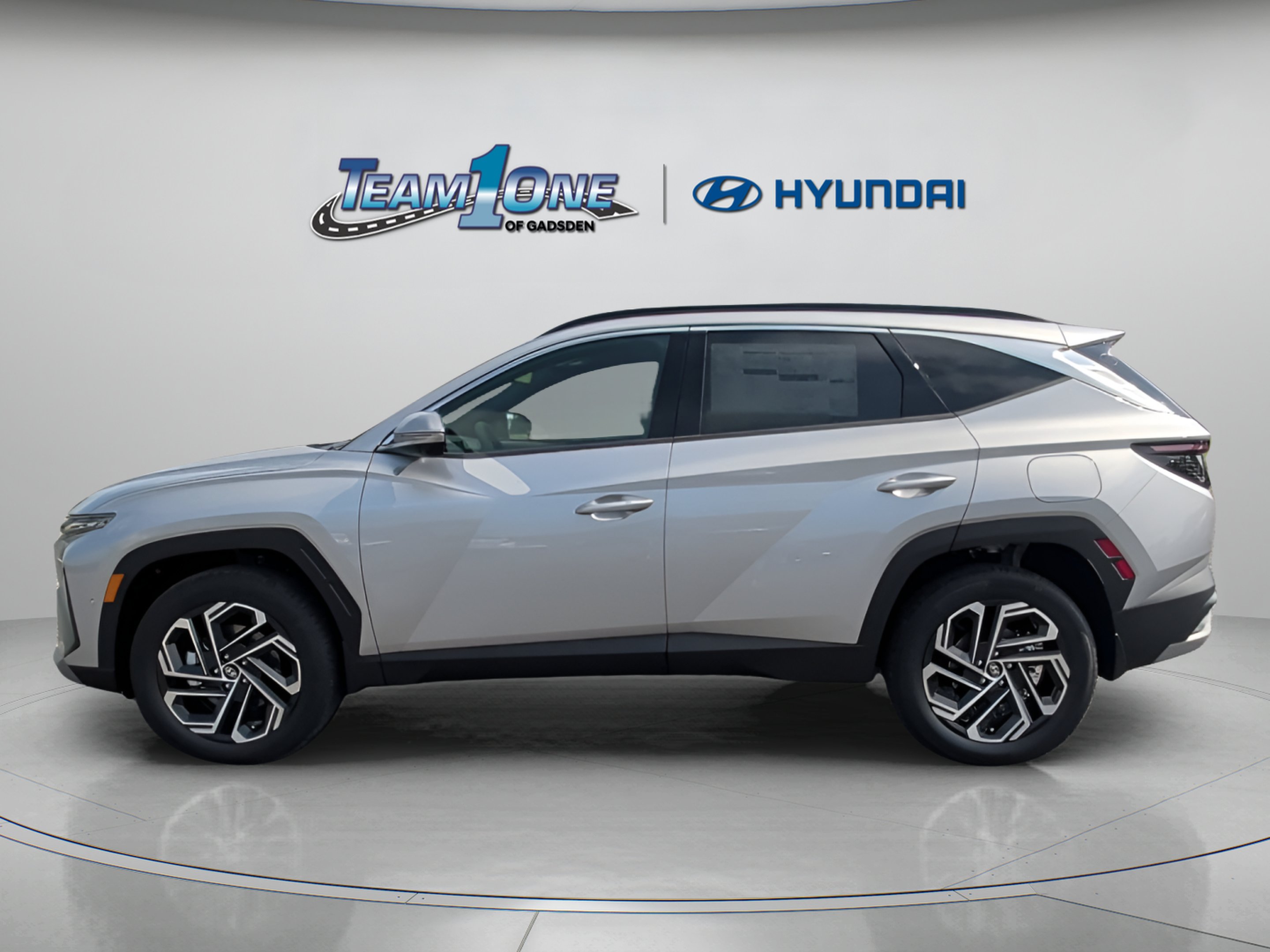 New 2026 Shimmering Silver Hyundai Limited image 5