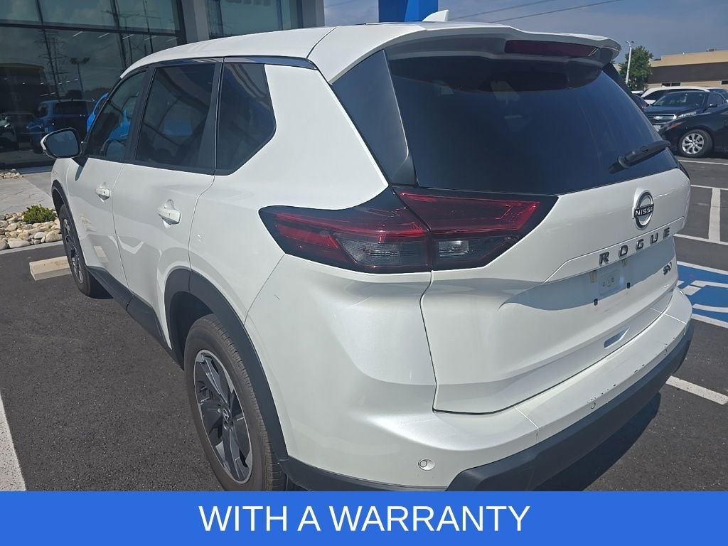 Used 2024 White Nissan SV image 3