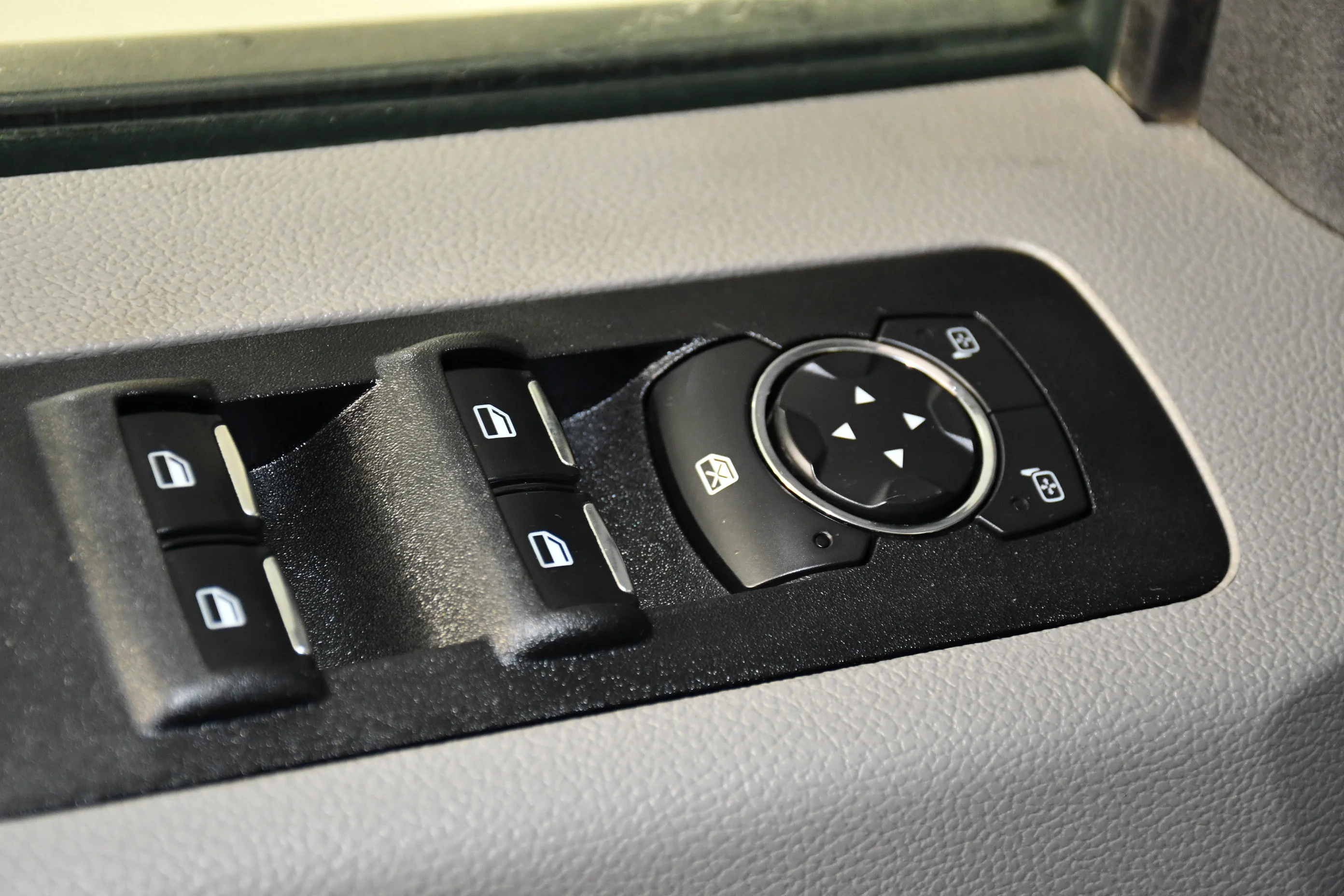 Used 2019 Black Metallic Ford XLT image 39