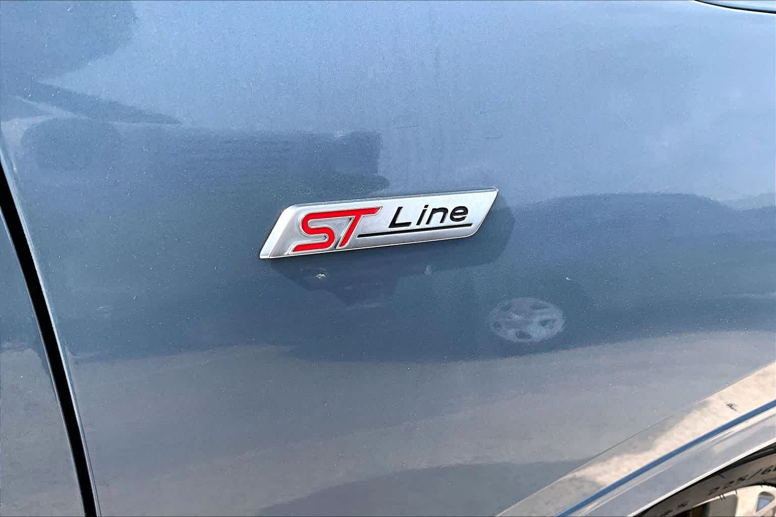 Pre-Owned 2023 Ford Escape ST-Line