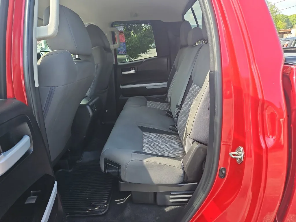 Used 2018 Red Toyota SR5 image 24