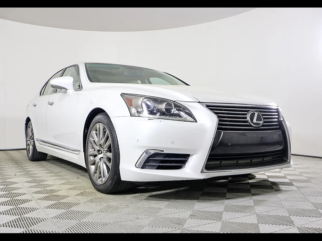 2014 Lexus LS Base