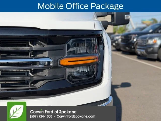 Used 2024 Oxford White Ford XLT image 9