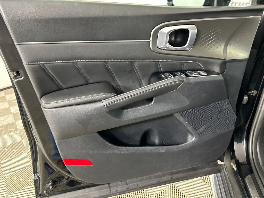 Used 2023 Black Kia SX image 11
