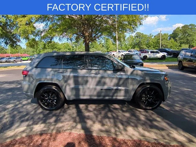 Used 2022 Gray Jeep Laredo X image 6
