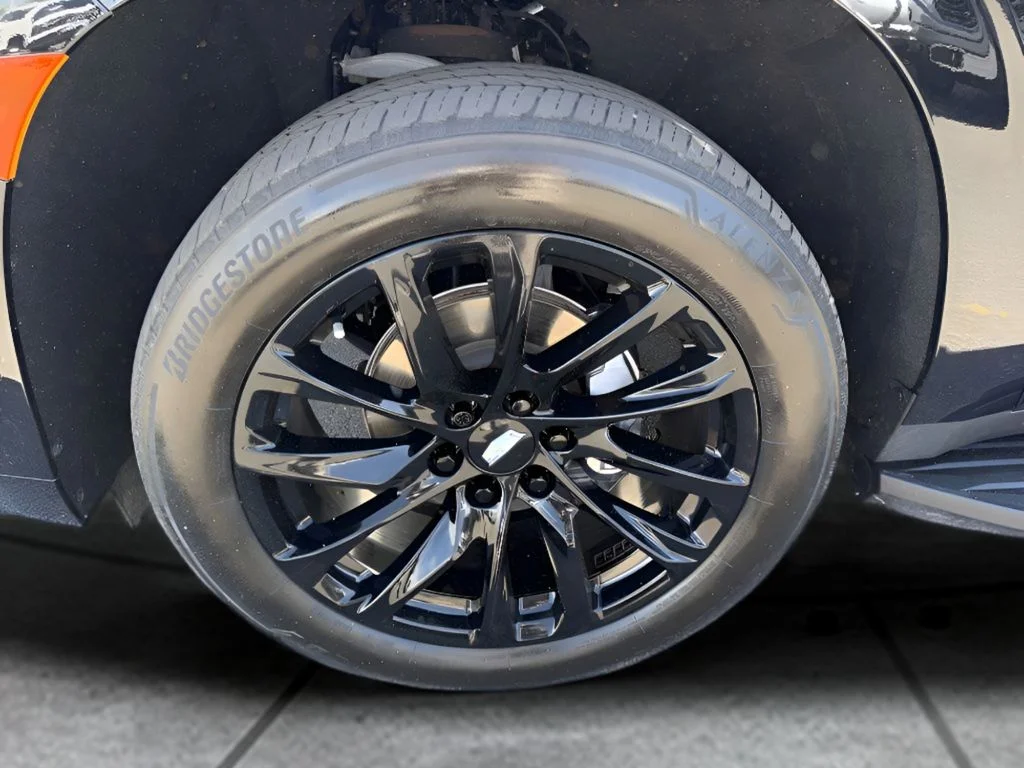 Used 2023 Black Cadillac Sport image 22
