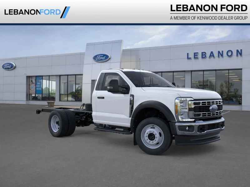 2025 Ford F-550 Super Duty Chassis Cab