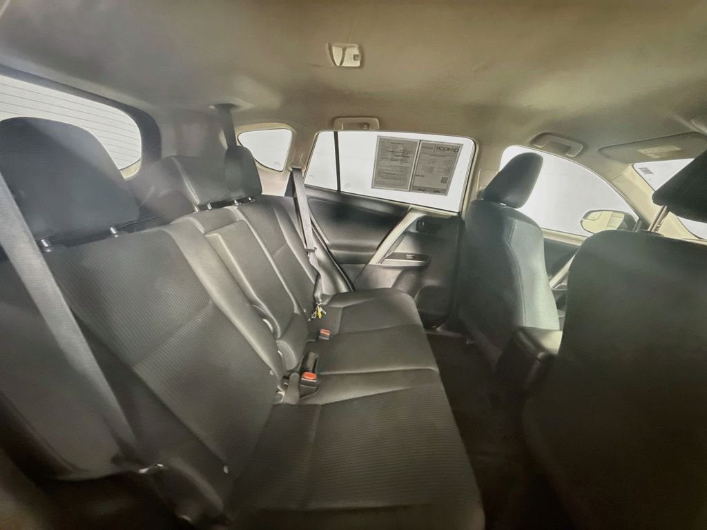 Used 2018 Gray Toyota LE image 23