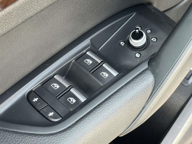 Used 2020 White Audi 45 Premium image 27