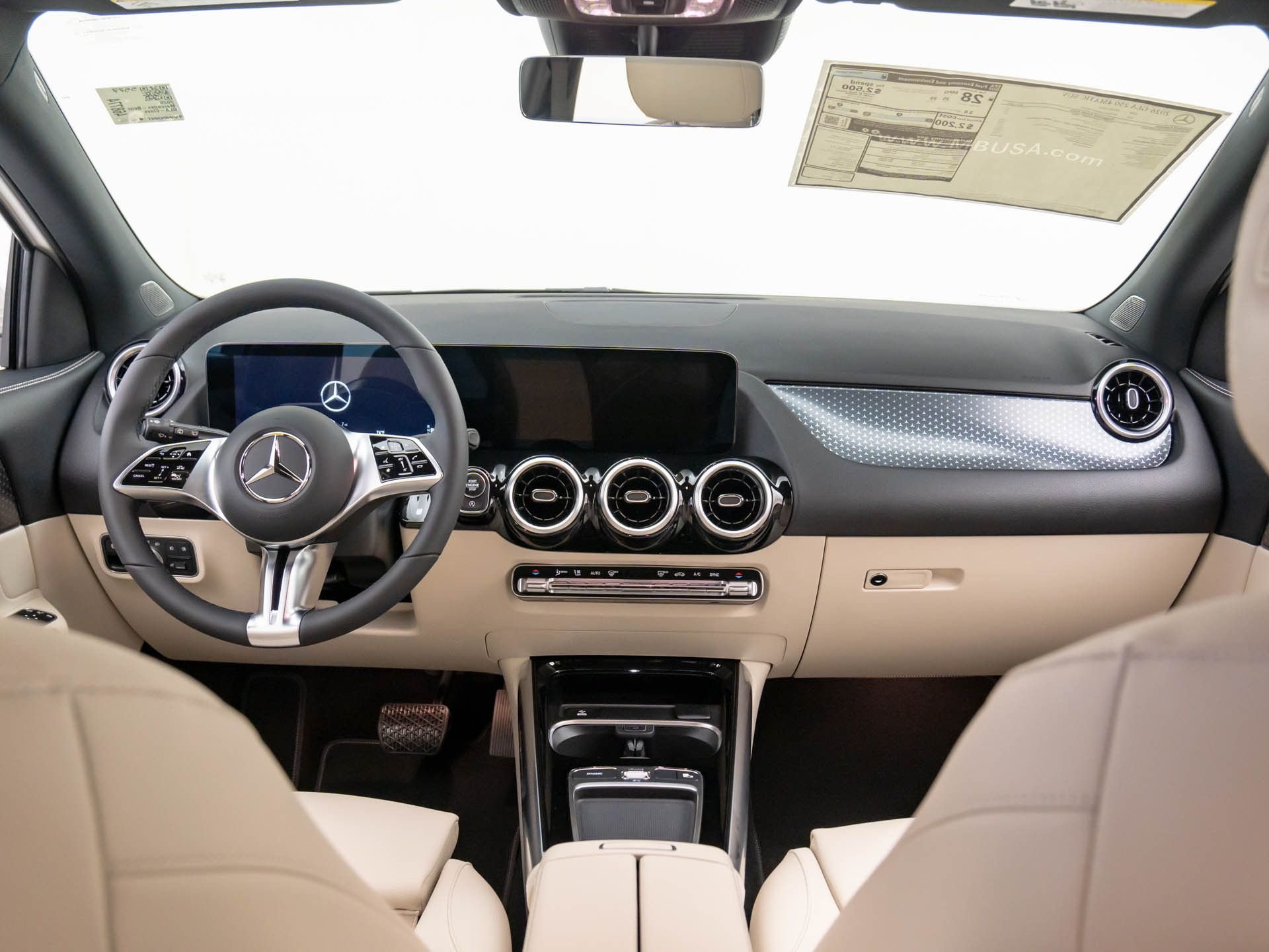 Certified Used 2026 White Mercedes-Benz GLA 250 image 9