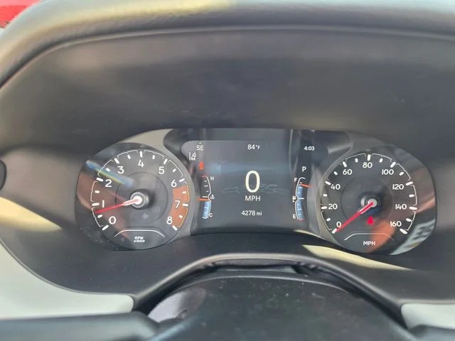 Used 2024 Gray Jeep Limited image 9