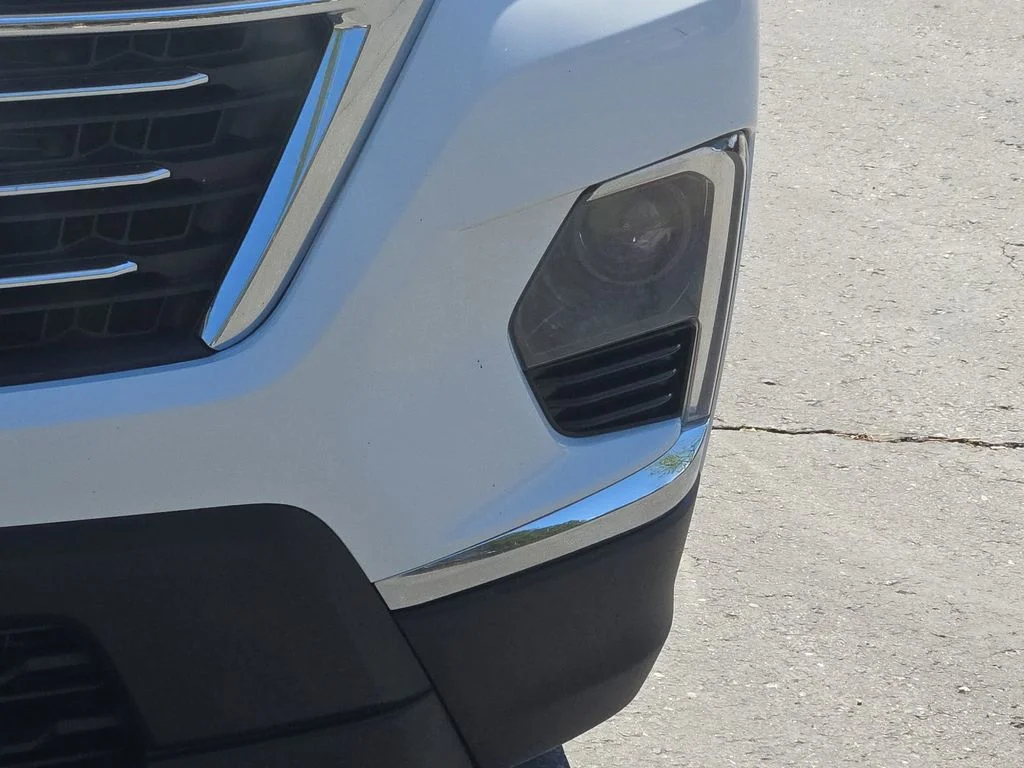 Used 2023 White Chevrolet LT image 17