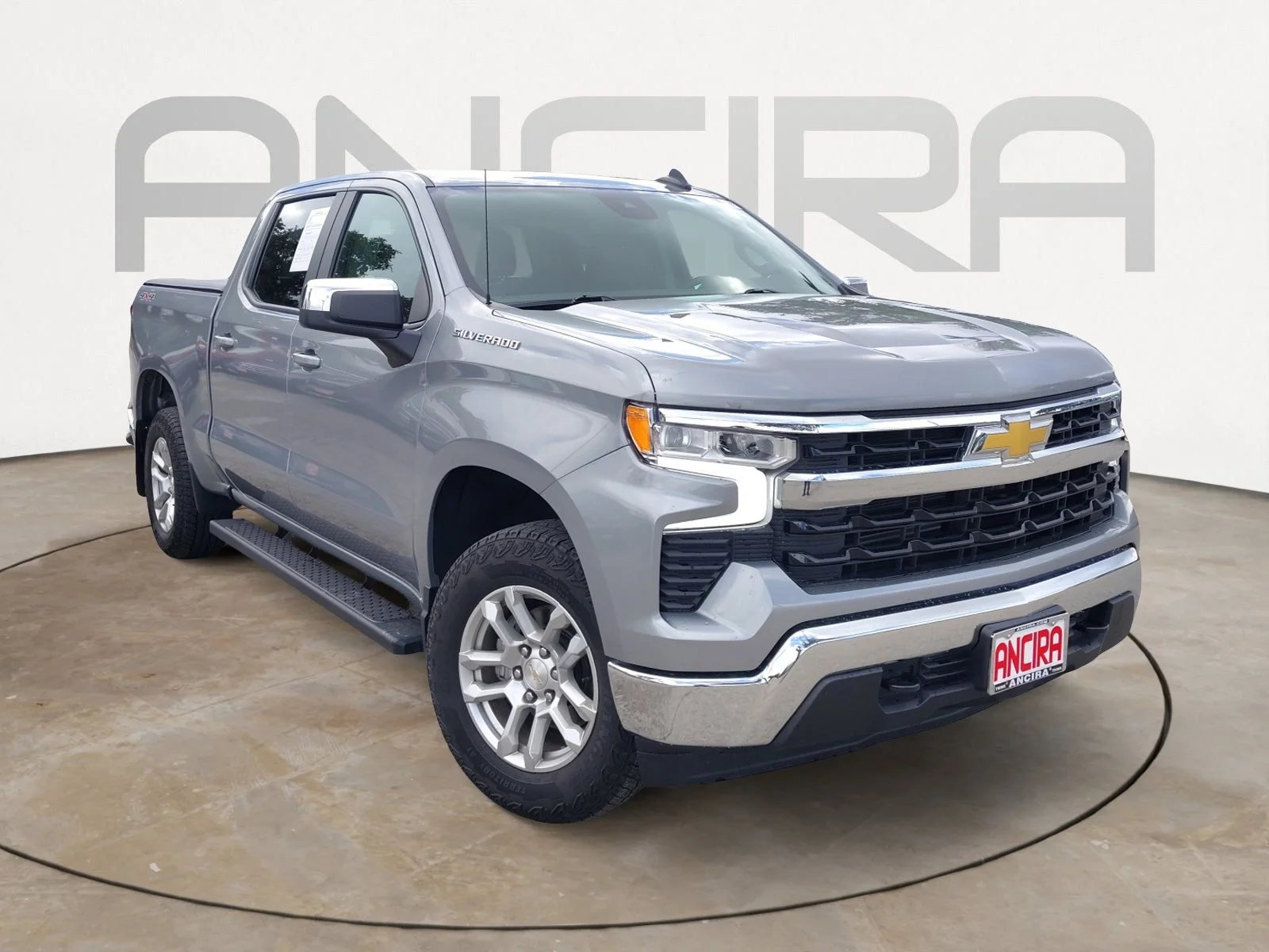 Used 2024 Sterling Gray Metallic Chevrolet LT image 7