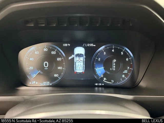 Used 2018 Gray Volvo T6 Momentum image 23