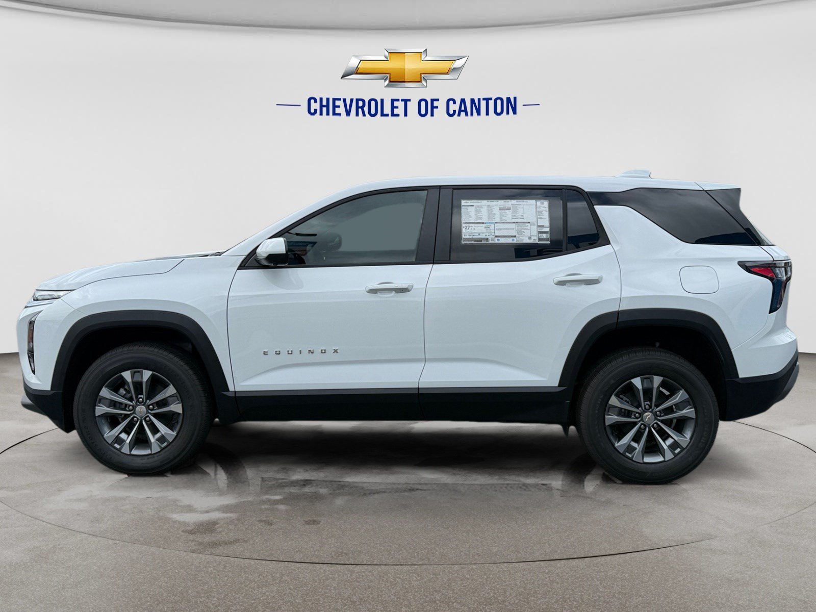 2027 Chevrolet Equinox LT - Photo 8