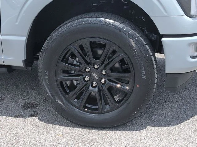 New 2026 Avalanche Ford Platinum® image 11