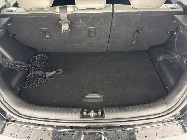 Used 2017 Black Kia Plus image 25