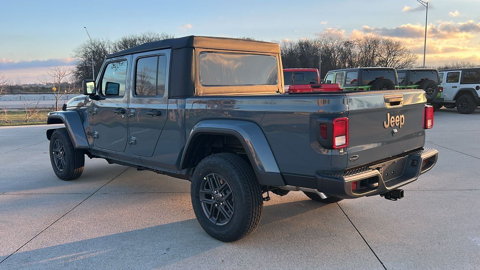 New 2026 Anvil Clear-Coat Exterior Paint Jeep Sport S image 5