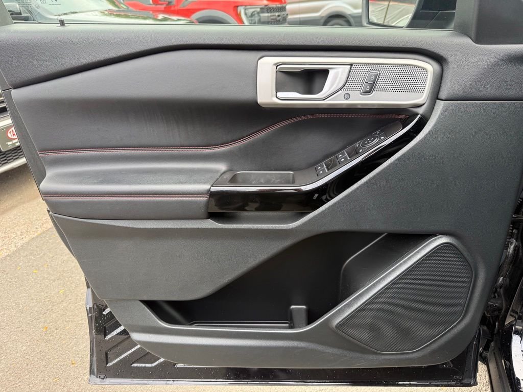 Used 2023 Black Ford ST-Line image 25
