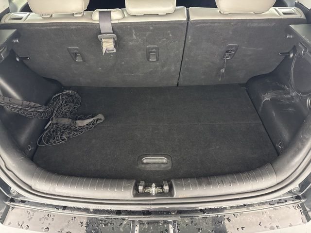 Used 2017 Black Kia Plus image 25