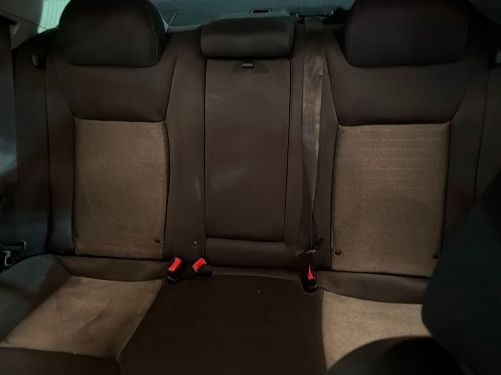 Used 2018 Gray Chrysler Touring image 10